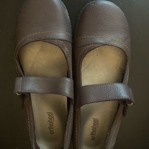 Orthaheel vionic Mary Janes